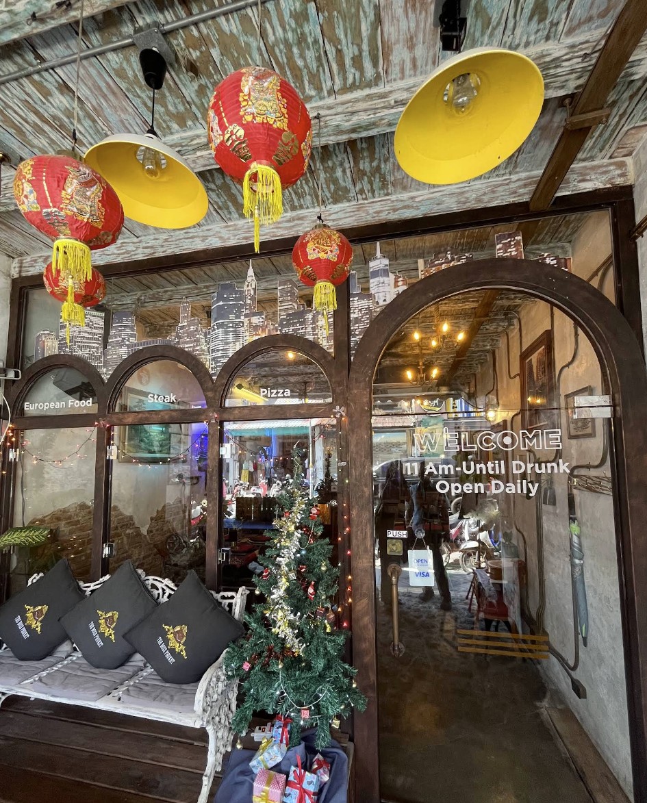 Interior atmosphere
